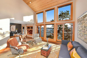 Salishan Tree House Suite